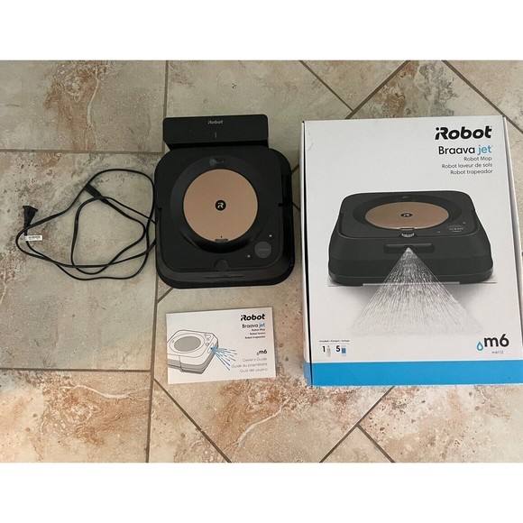 iRobot Braava Jet M6 (6112) Wi-Fi Connected Robot Mop Black - Picture 7 of 7